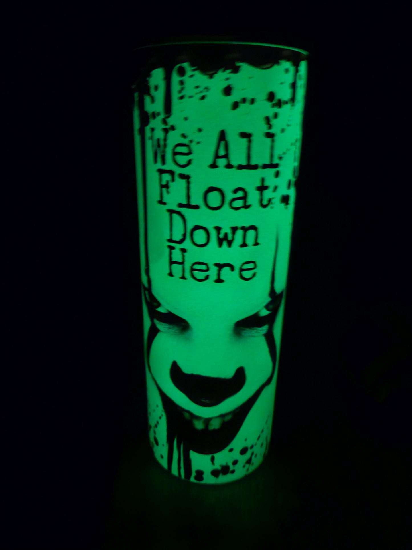 Glow in the dark**PennyWise**IT**We all Float** 20 oz Tumbler