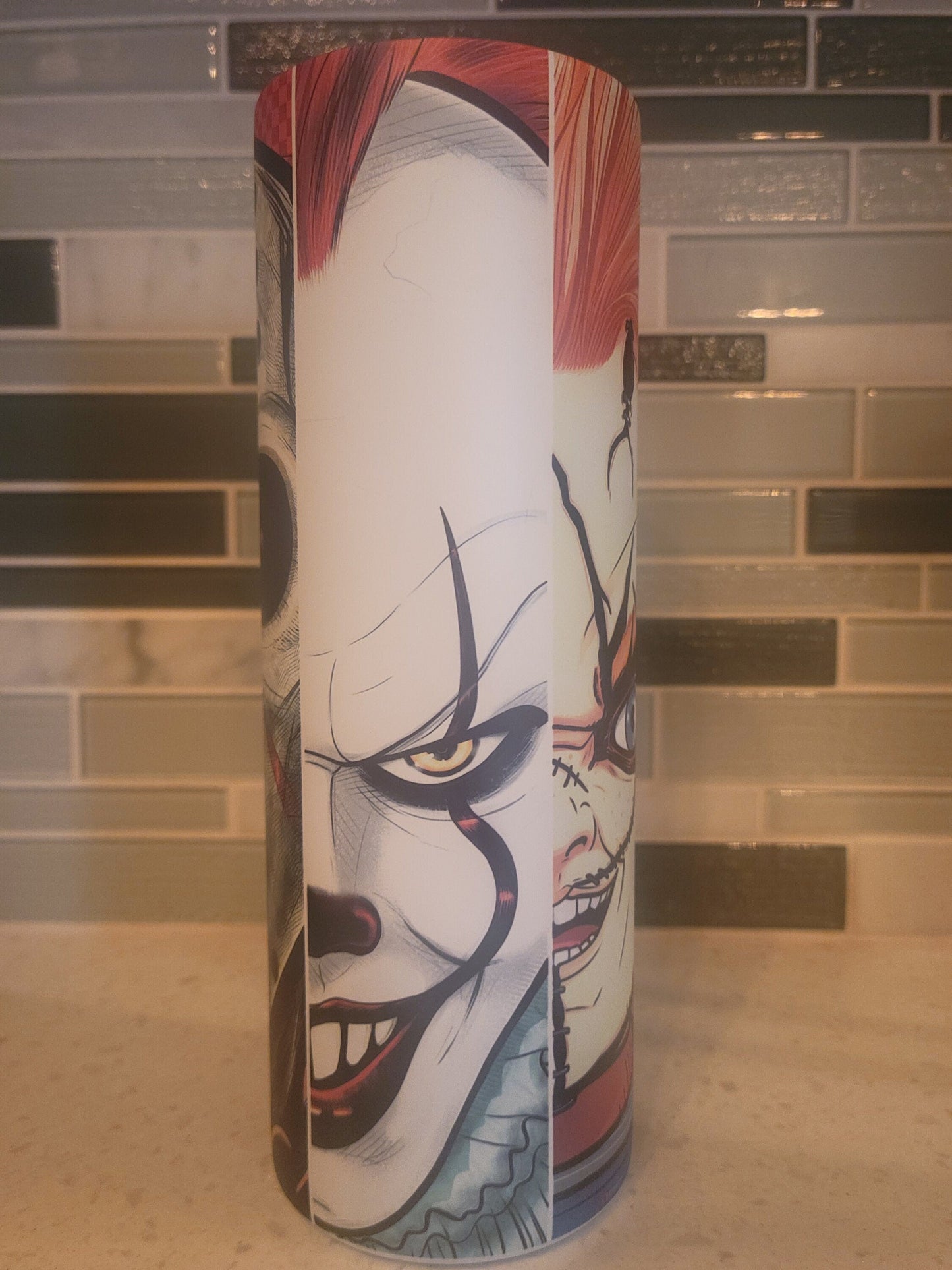 PennyWise**IT**Freddy**Jason**Micheal**Chucky** Glow in the dark**20 oz Tumbler