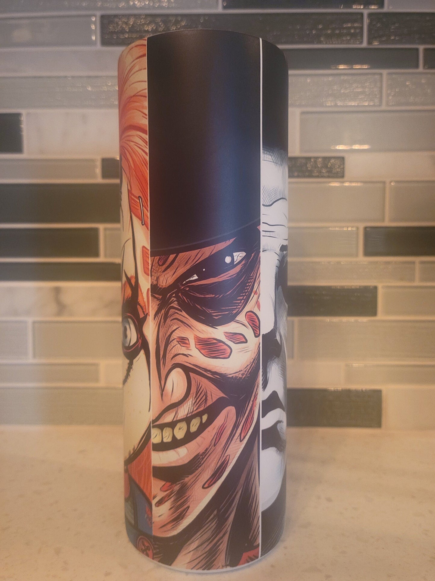 PennyWise**IT**Freddy**Jason**Micheal**Chucky** Glow in the dark**20 oz Tumbler