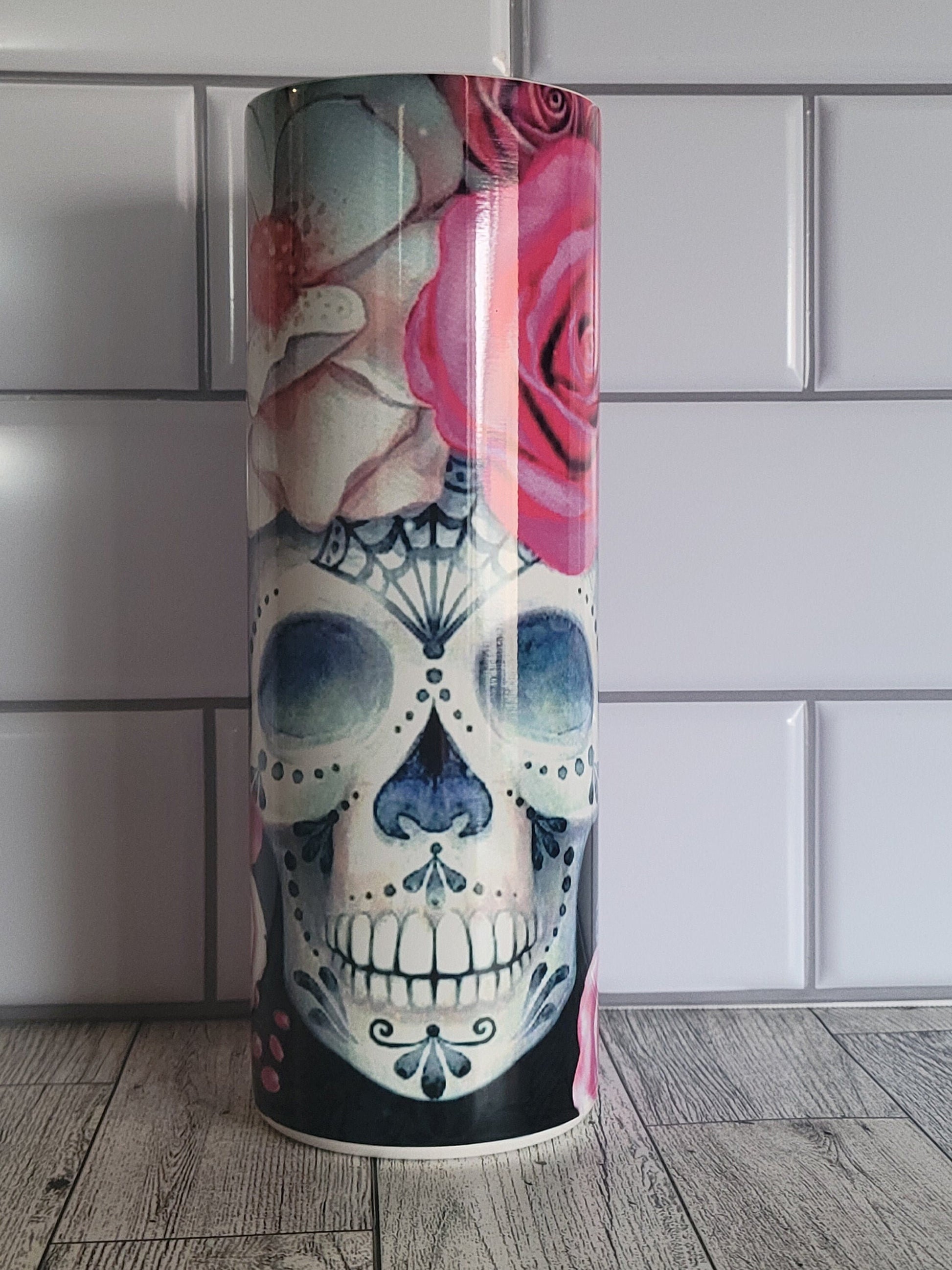 Dia de los Muertos / Day of the Dead**Flowers**Pink and black 20 oz tumbler