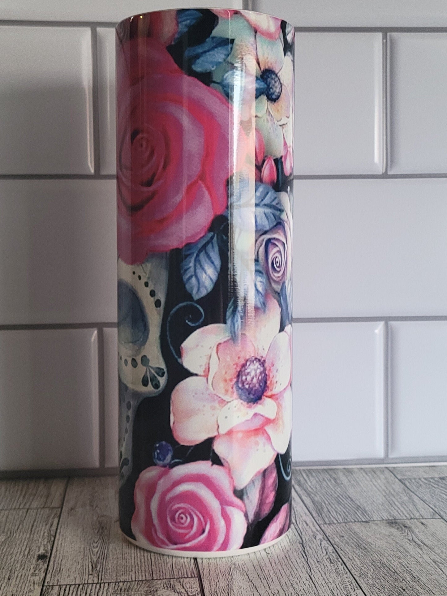 Dia de los Muertos / Day of the Dead**Flowers**Pink and black 20 oz tumbler