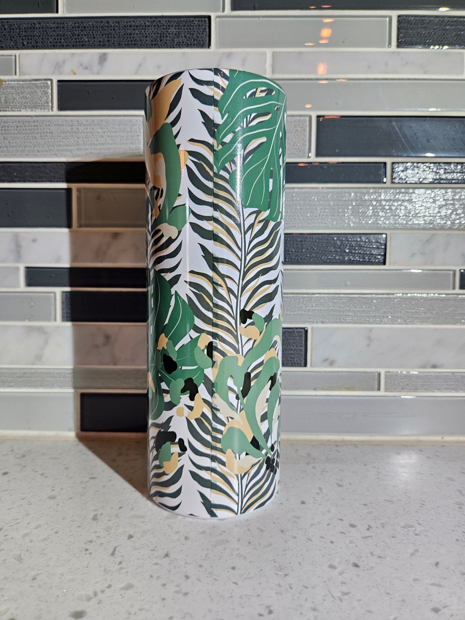 Monstera leaves**floral**20oz Skinny Tumbler**