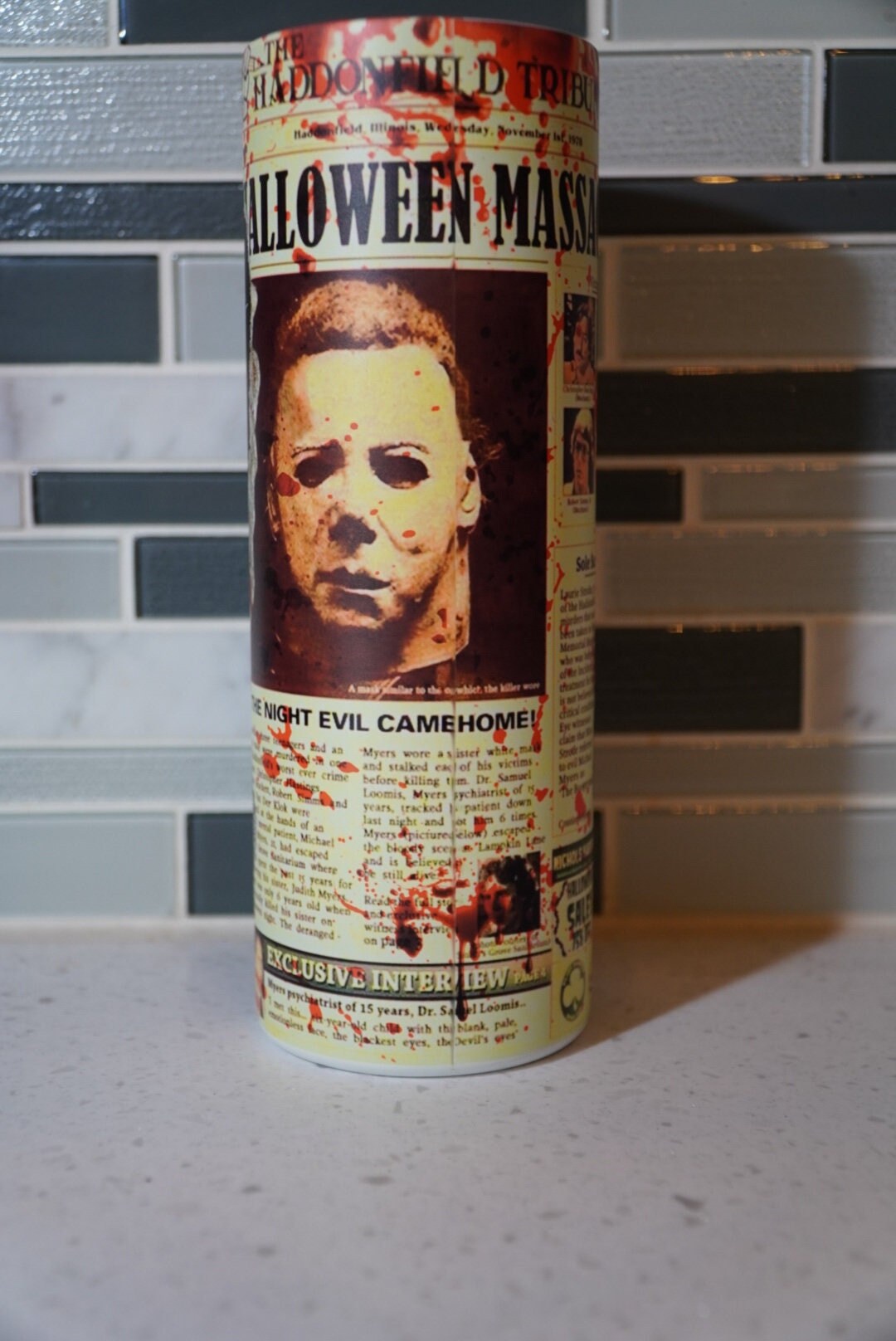 Glow in the dark**Halloween**Michael**Meyers** 20 oz Tumbler